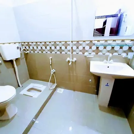 Galaxy Inn Guest House-2